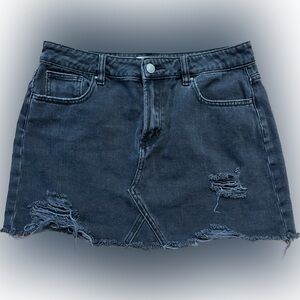 PacSun Faded Black Denim Mini Skirt Distressed Raw Hem Women’s 28 Y2K 90’s